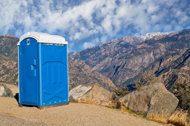 Portable restroom solutions in Summit, MS